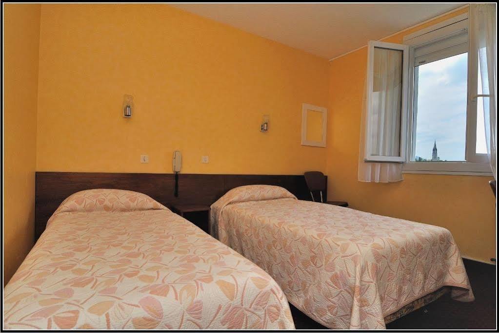 Hotel Montfort Лурд Екстер'єр фото